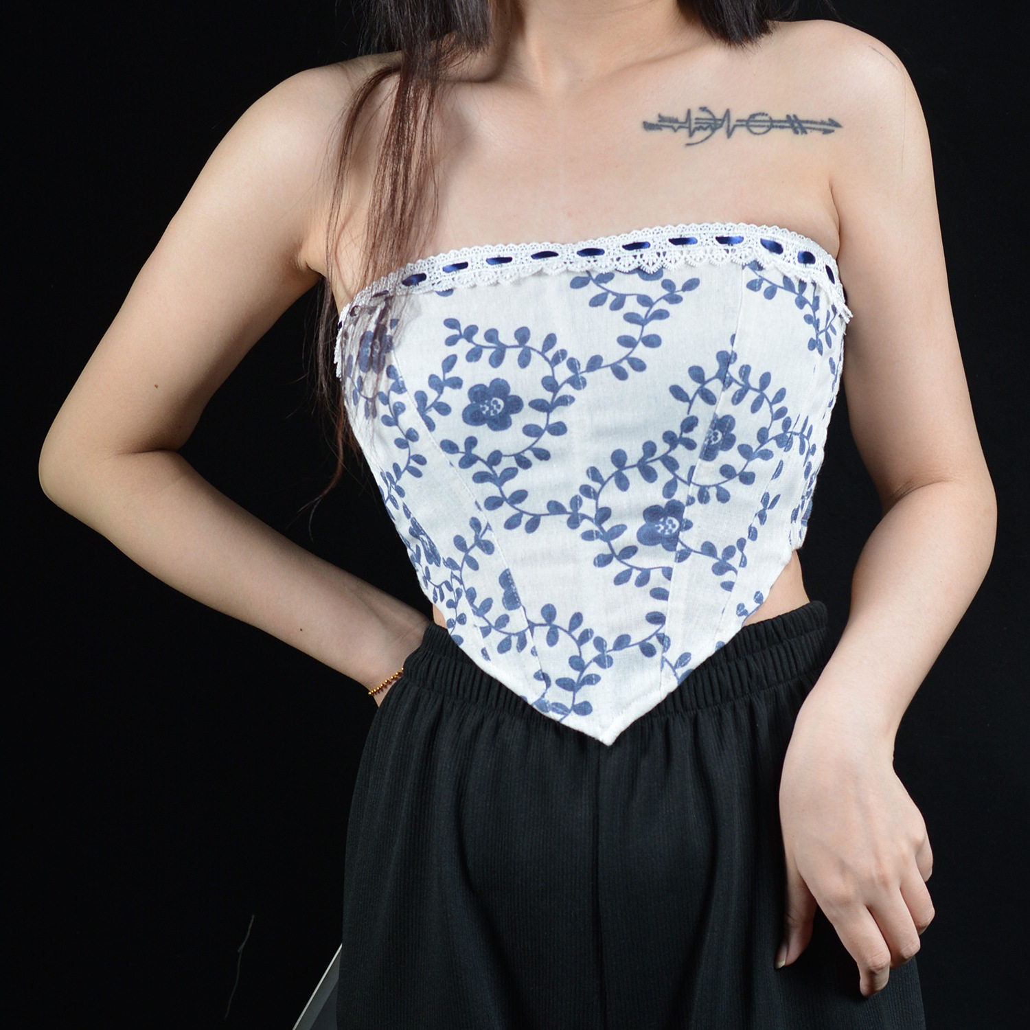 713棉麻薄鱼骨抹胸花边刺绣束腰性感可爱时尚内搭上衣抹胸胸衣,女士内衣/男士内衣/家居服,塑身上衣,淘宝优惠券,粉丝福利购,淘宝优惠卷