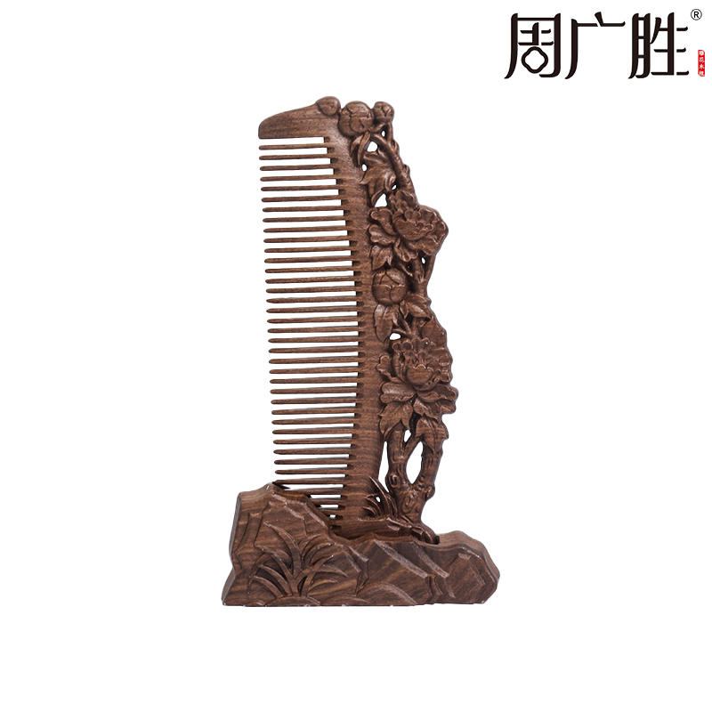 周广胜非遗黑金檀木雕花木梳子图片