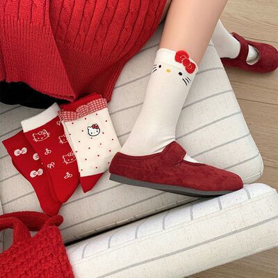 本命年大红色圣诞可爱袜子女中筒袜ins卡通hellokitty百搭少女潮