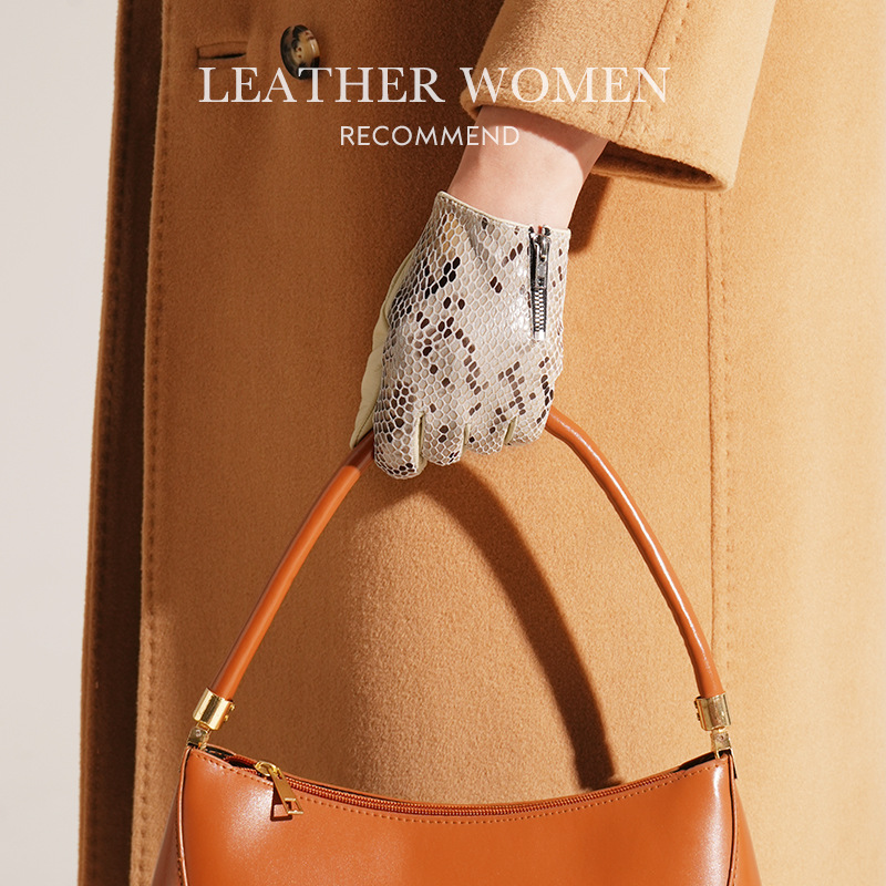 创意个性蛇皮纹真皮手套女秋冬保暖时尚彩色触屏骑行开车时尚羊皮