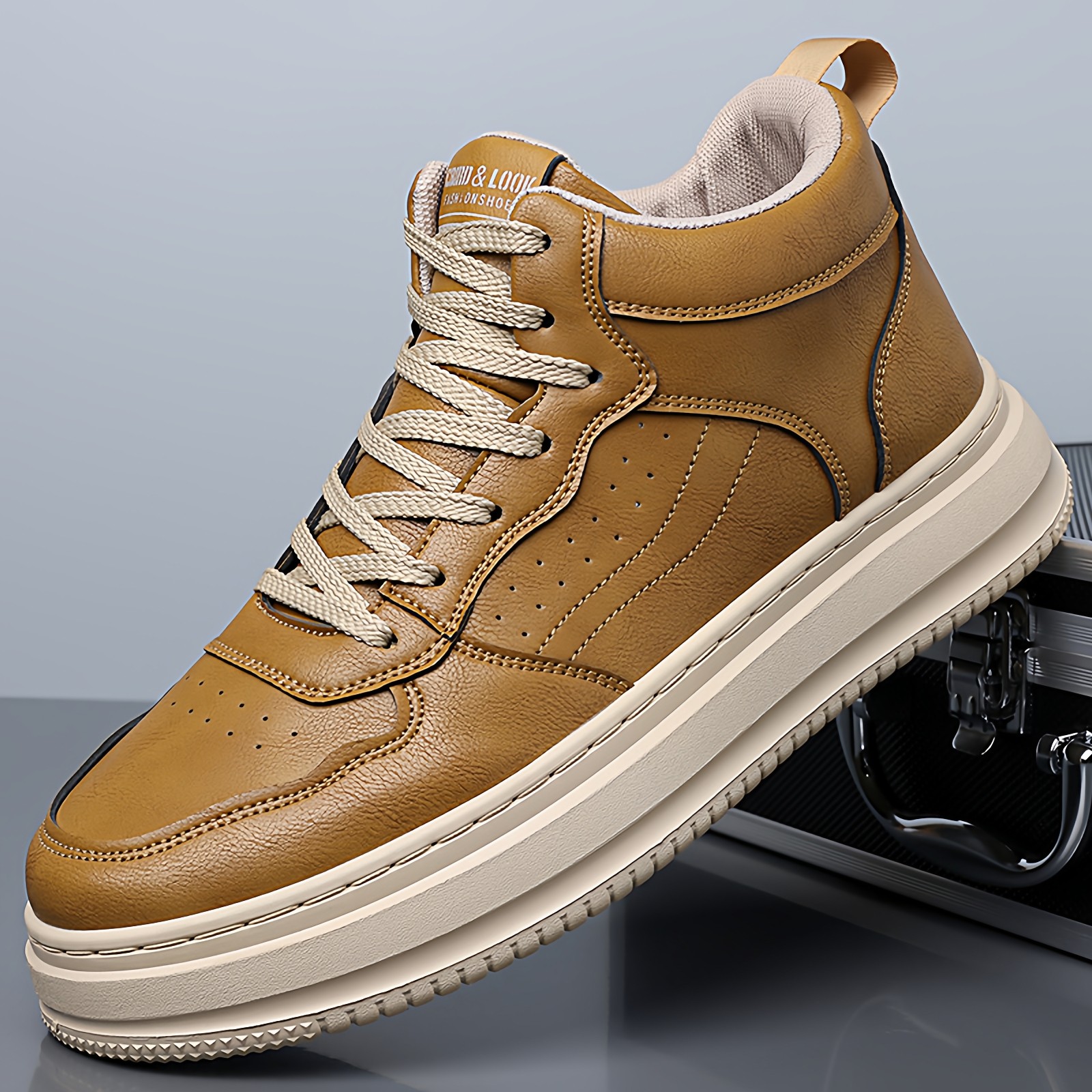 高帮皮鞋男款秋冬男士潮牌百搭上班工作鞋耐磨增高运动休闲板鞋