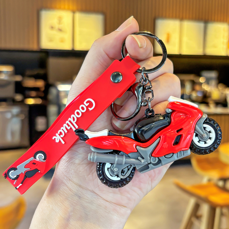 潮酷摩托车钥匙扣2025年新款男机车挂饰创意书包挂件小饰品钥匙链