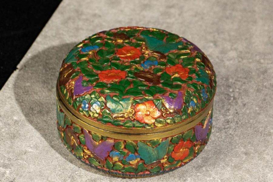 古玩字画拍卖- 司法拍卖- 阿里资产_ 拍卖房产汽车车牌土地海关罚没等
