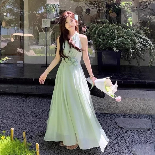 纯欲女装2026春季浪漫花朵挂脖连衣裙长裙仙女裙云南旅游裙子
