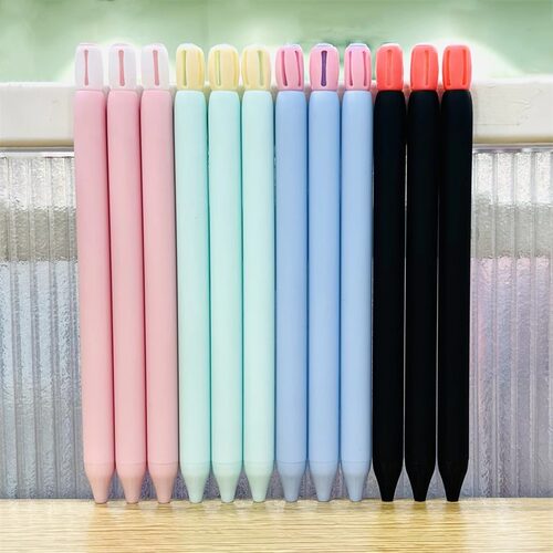 名创优品小花头彩色杆中性笔顺滑
