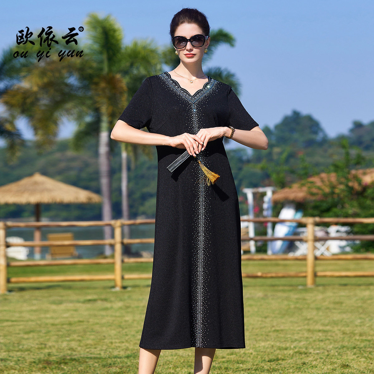 中年洋气妈妈夏装连衣裙宽松显瘦图片