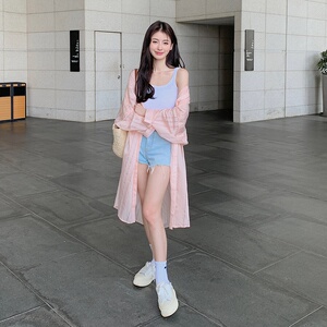 粉色中长款防晒衣女夏季2025新款轻薄慵懒风开叉宽松薄款过膝衬衫图片