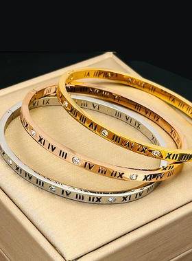 七夕钛钢手镯时尚个性罗马字不掉色手环韩国简约女手链配饰品欧美