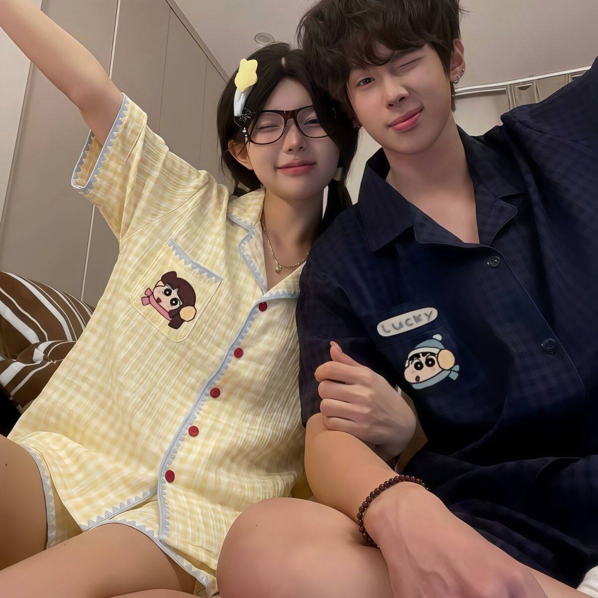 2026新款爆款情侣睡衣女夏季蜡笔小新云朵棉短袖男家居服开衫套装