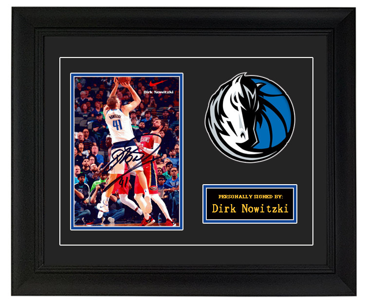 德国战车 诺维茨基亲笔签名照片 裱框 含sa证书 礼品收藏