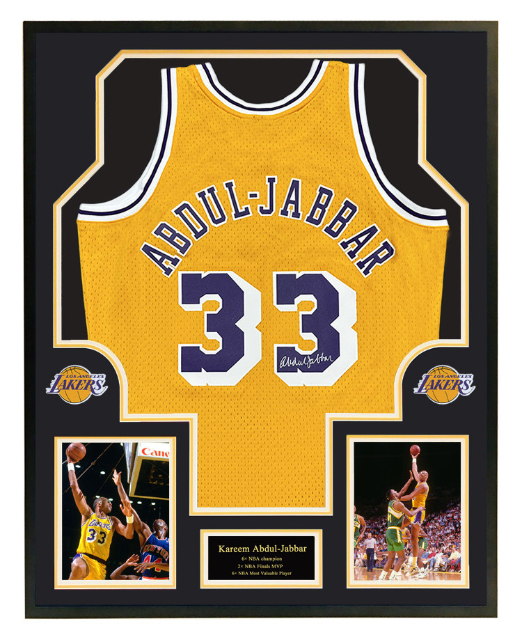 天勾贾巴尔亲笔签名球衣 湖人队33号 裱框 带证书