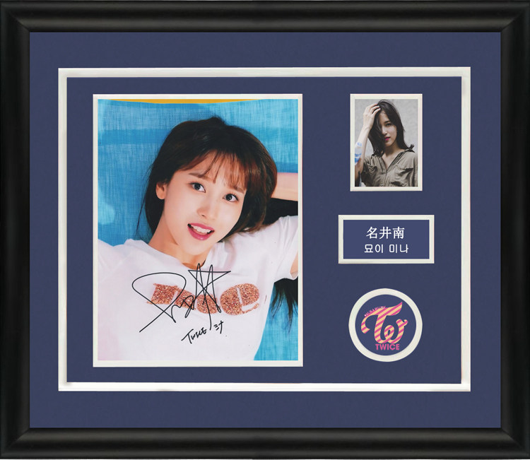 收藏 名井南mina twice成员 亲笔签名照片裱框 含sa证书 韩国歌手
