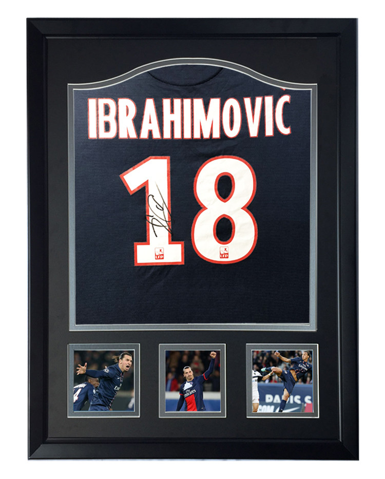 巴黎圣日耳曼 伊布拉西莫维奇 亲笔签名足球服球衣 含sa证书 裱框