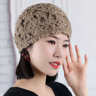 2025年秋冬新款手工钩花双层针织毛线帽包头帽护耳遮白发帽子镂空