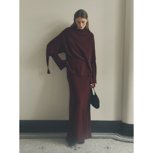 VIKTORIACHAN 25AW秋冬假日胶囊系列 喇叭袖毛衣廓形羊毛斗篷套装