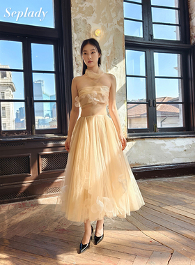 Xiangqiao Sheng盛湘乔26SS新品 花朵设计抹胸上衣小众网纱蓬蓬裙