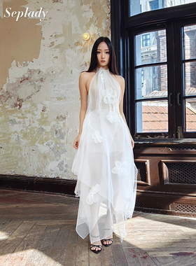 Xiangqiao Sheng盛湘乔26SS春夏新品 小众设计挂脖露背连衣长裙