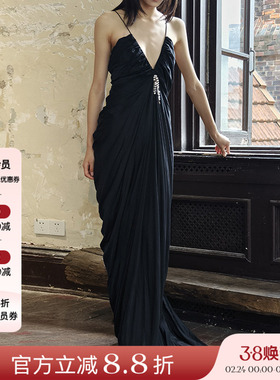 Xiangqiao Sheng盛湘乔 25ss春夏 黑色深v领吊带礼服裙女宴会长裙