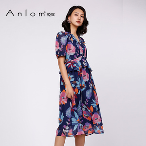 Anlom/娅奴春夏短袖新款V领叶子花涤纶休闲针织通勤常规连衣裙