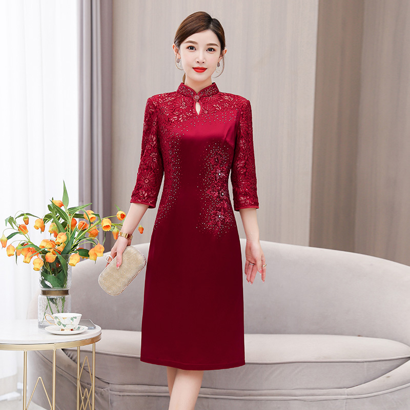 2023秋冬婚礼妈妈婚礼服喜婆婆婚宴装敬酒真丝连衣裙高贵高端洋气