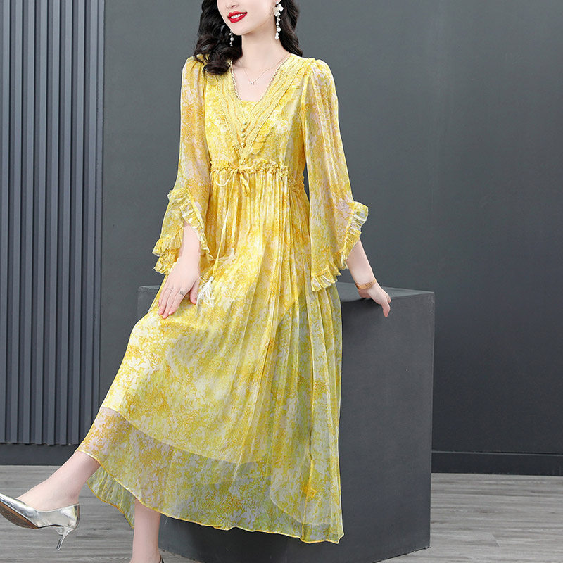 高级感轻奢大牌真丝连衣裙2023夏季新款高端气质减龄桑蚕丝连衣裙