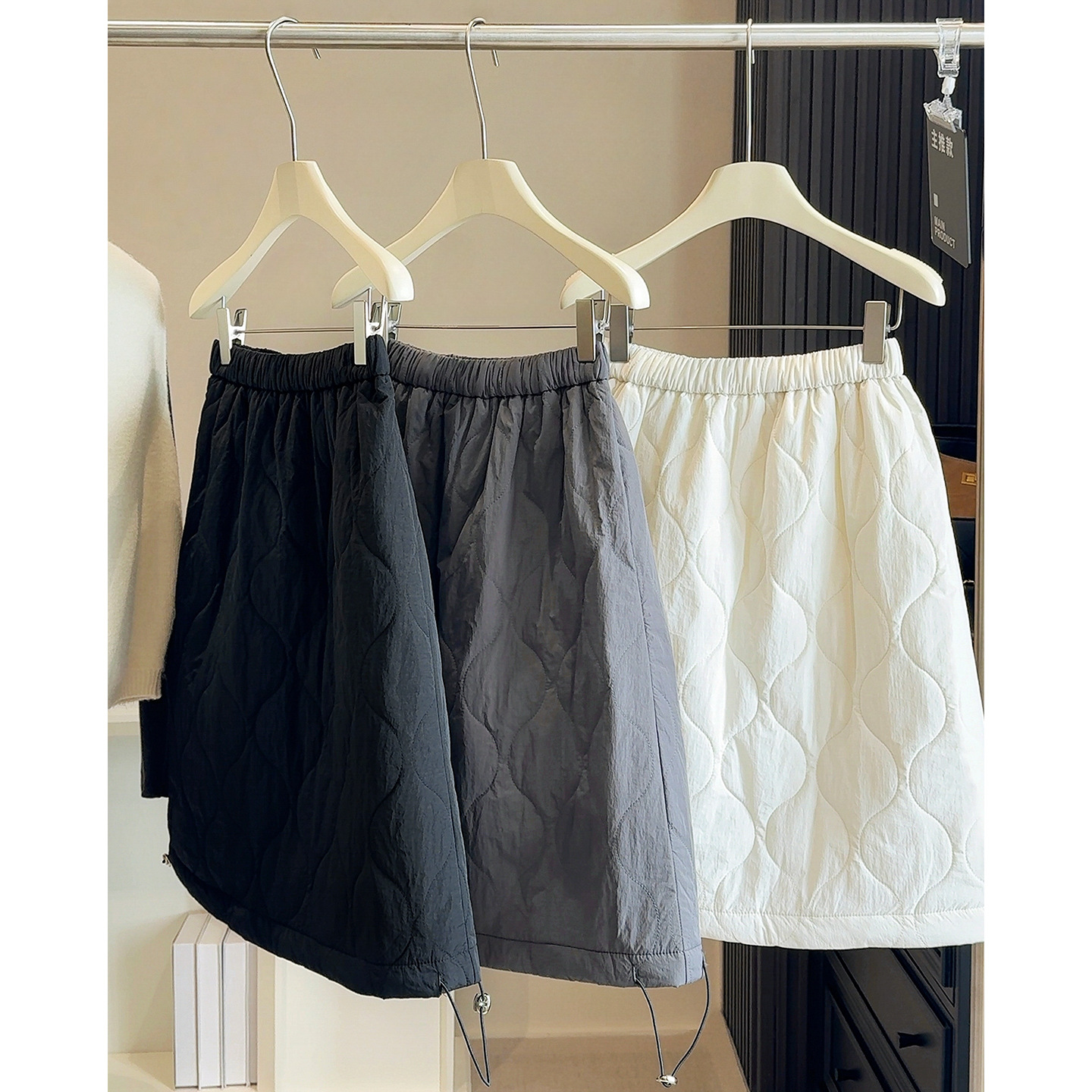 夹棉气质显瘦半身裙女葫芦绗线松紧腰小个子a字中裙秋冬新款半裙