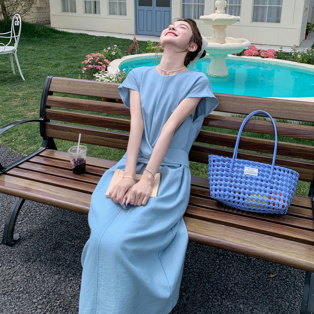 设计款法式圆领简约连衣裙2025新款夏季显瘦褶皱设计收腰蓝色长裙,女装连衣裙,浙宝152