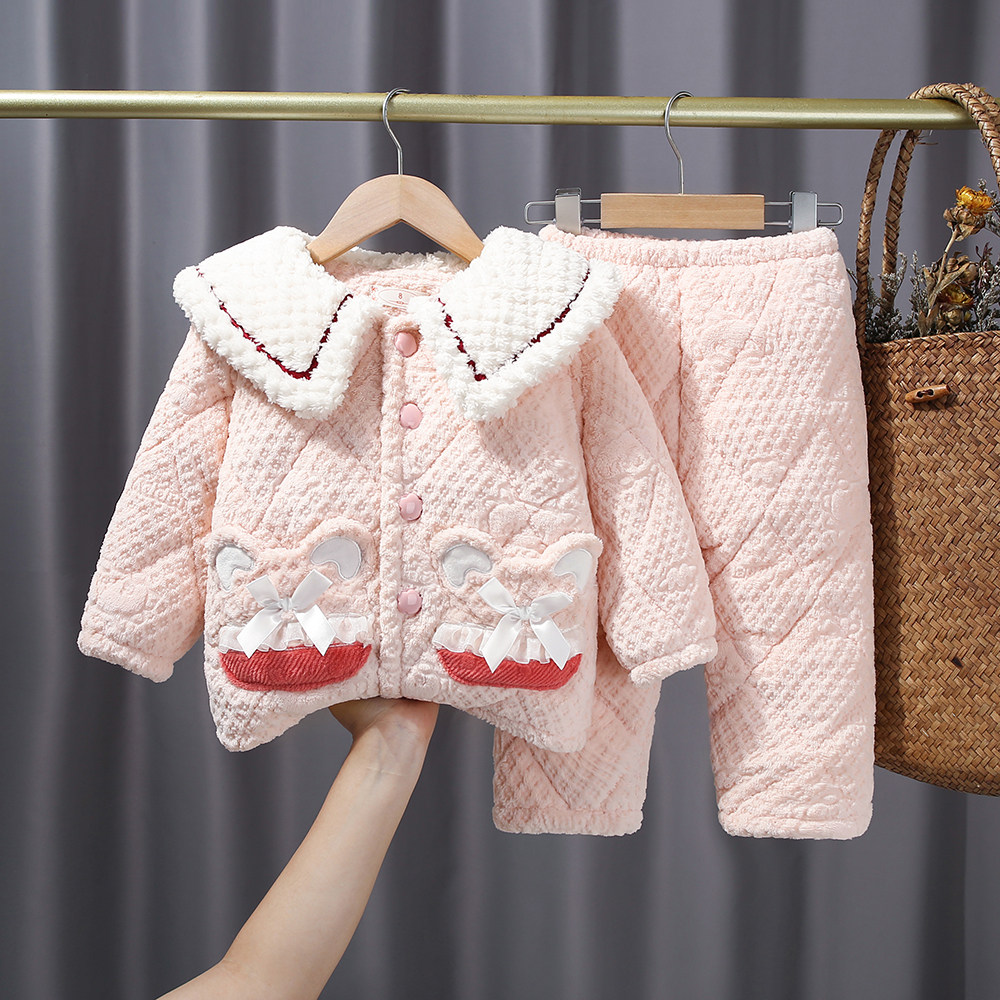 秋冬季新款儿童短绒三层加厚法兰绒睡衣夹棉家居服宝宝珊瑚绒套装