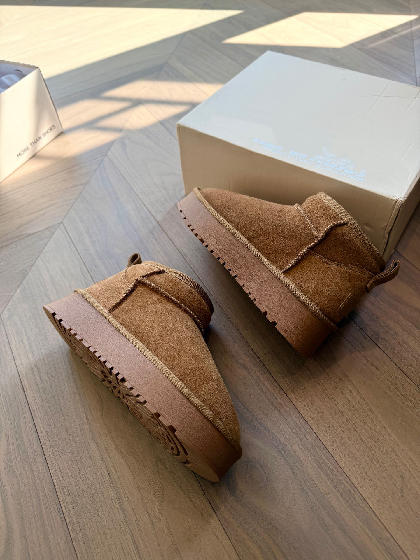 捡漏冬季真皮真羊毛女士雪地靴厚底保暖桑坡休闲短靴女鞋雪地棉鞋