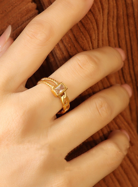 博主款彩色宝石祖母绿戒指