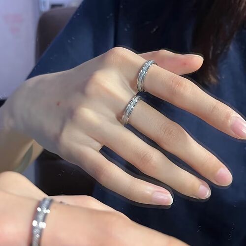 女士钛钢简约不掉色素磨砂戒指
