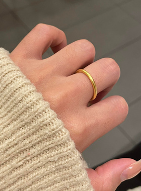 戴不腻!简约素圈戒指高级知识分子感传承质感圆球面实心百搭洋气