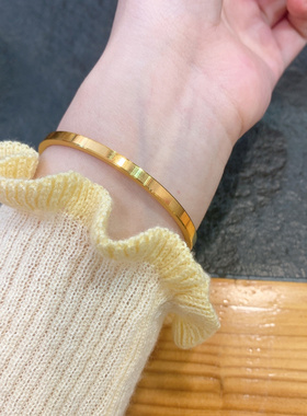 小众拉丝百搭光面时尚风包金手环