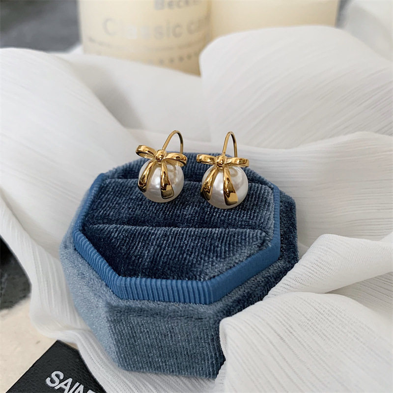 vintage海外定制复古董现代ins百搭优雅蝴蝶结珍珠防过敏耳环耳钉