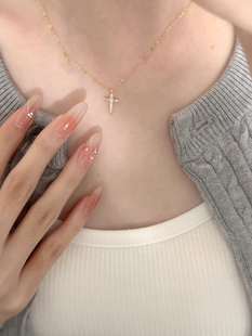 来自信仰钛金不掉色十字架复古项链百搭叠戴小众设计高级感锁骨链
