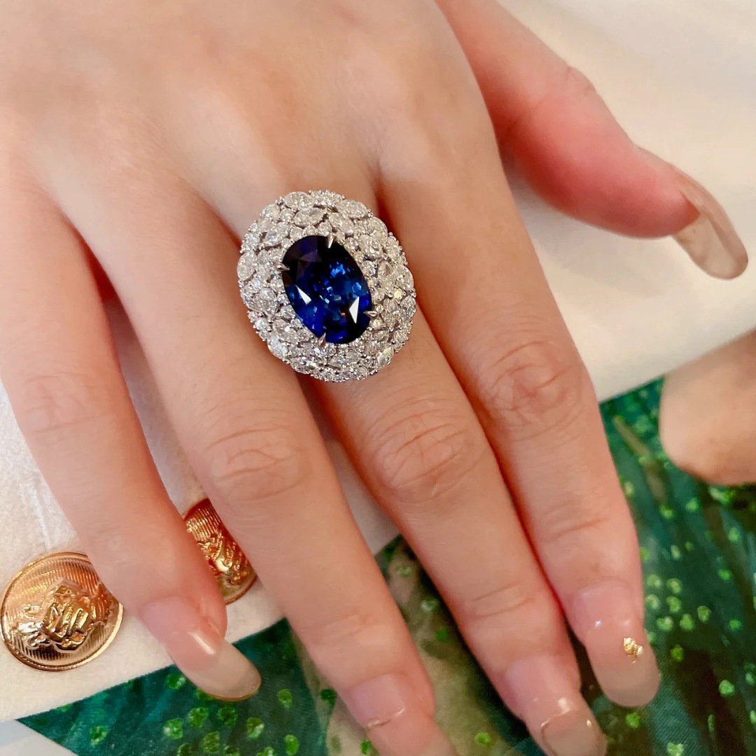 仿真鸽子蛋蓝宝石戒婚礼影楼道具结婚对戒新娘戒指求婚仪式婚戒