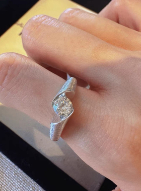食指珠宝一颗大钻钻破碎星云戒指时尚优雅轻奢感设计戒指女款礼物