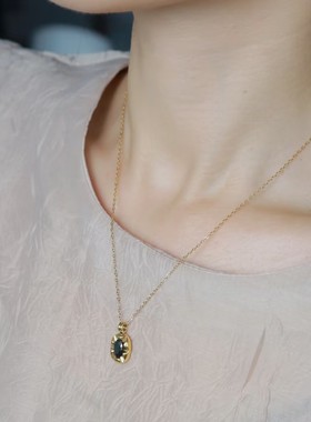 灵动幻彩系列黑色玛瑙吊坠锁骨链