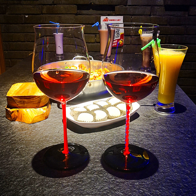 螺旋杆黑底系列高脚杯