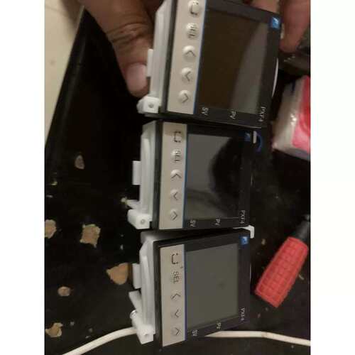 议价FUJI温控器PXF4ACY2-1W100 有1只 成色