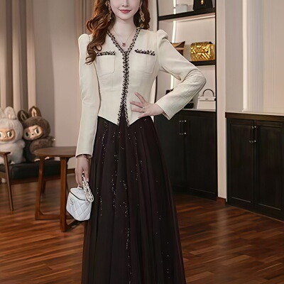 拼接网纱显瘦时尚高腰V领连衣裙