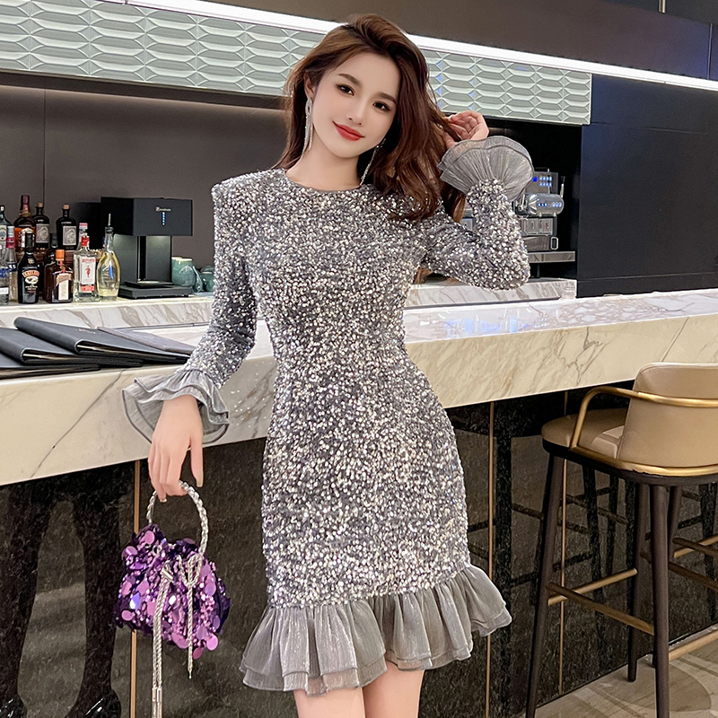 生日PART性感连衣裙礼服轻奢高级感女长袖鱼尾亮片包臀短裙子