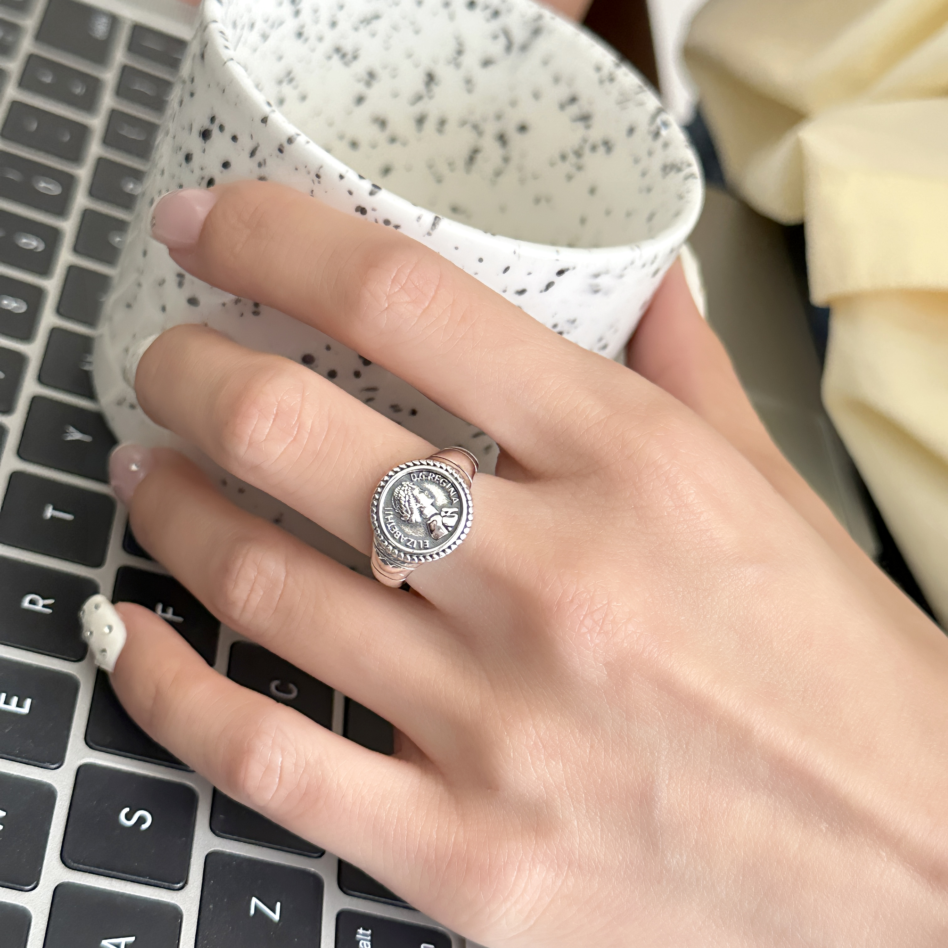 MISSJOJO圆盘女王条纹纯银戒指