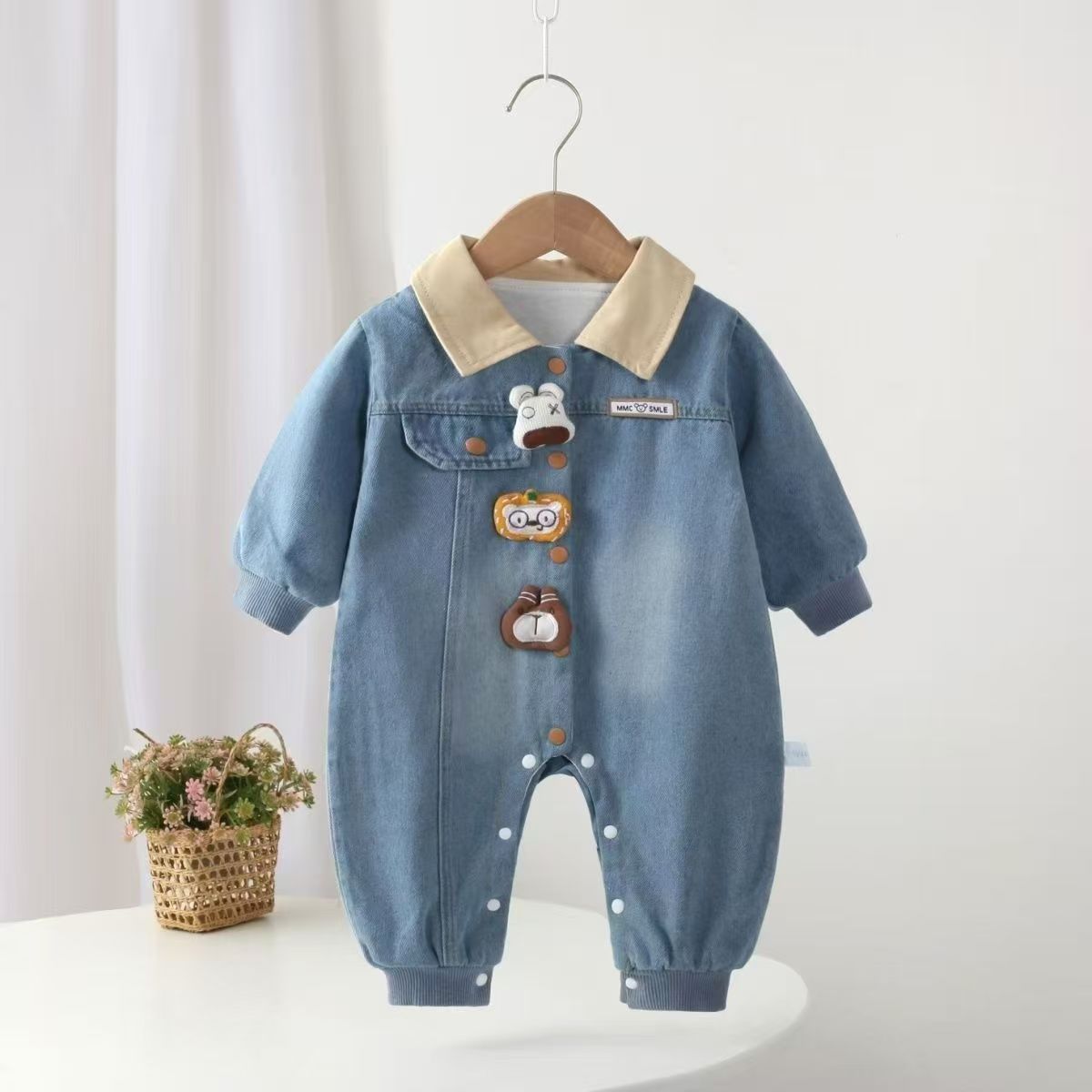 春秋款牛仔萌趣熊翻领卡通可爱长袖哈衣男女宝宝婴幼儿连体衣爬服