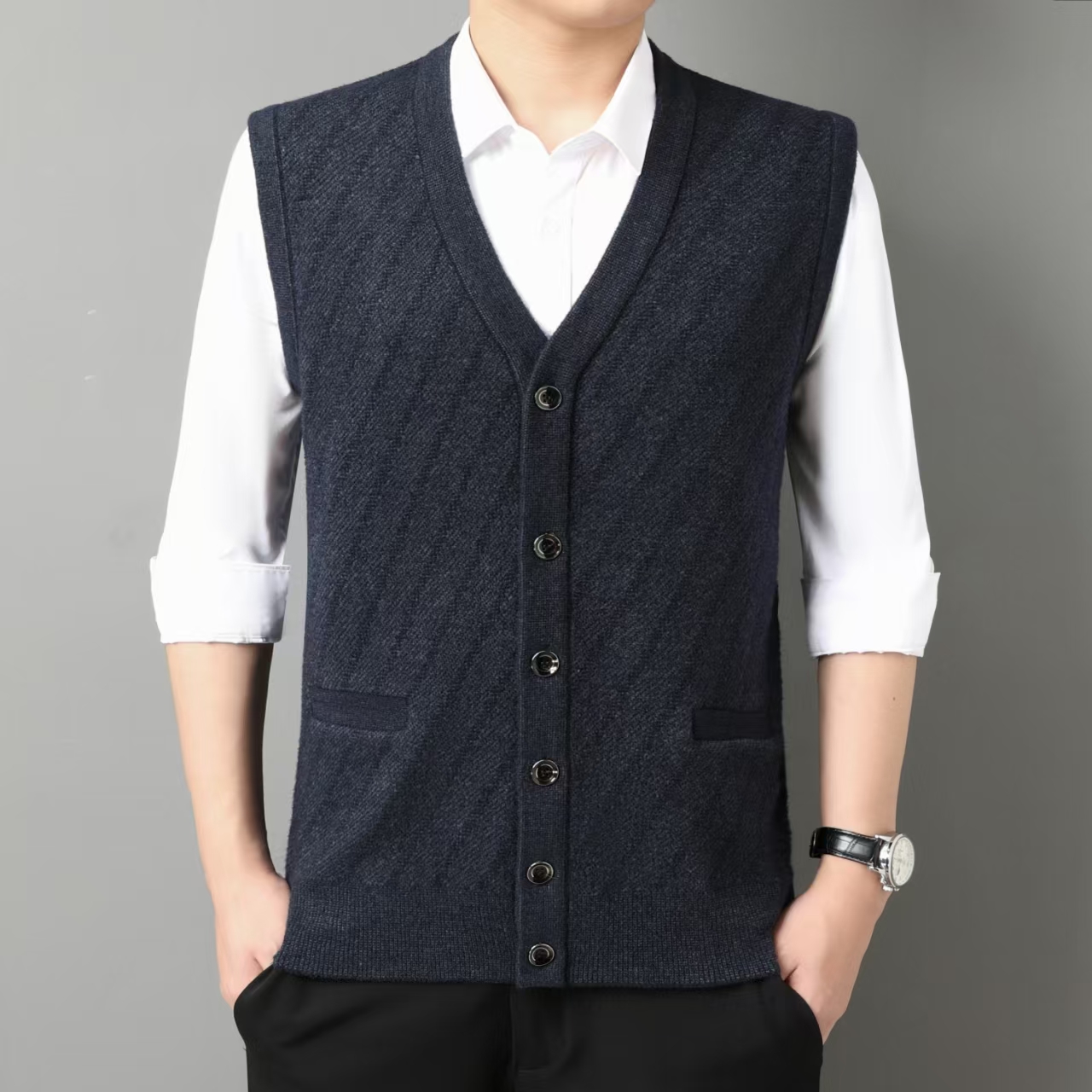 撤标撤柜！2025秋冬男士休闲百搭斜纹提花双口袋设计V领针织马甲