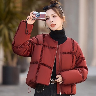 2025冬季新款花边拼接红色棉服