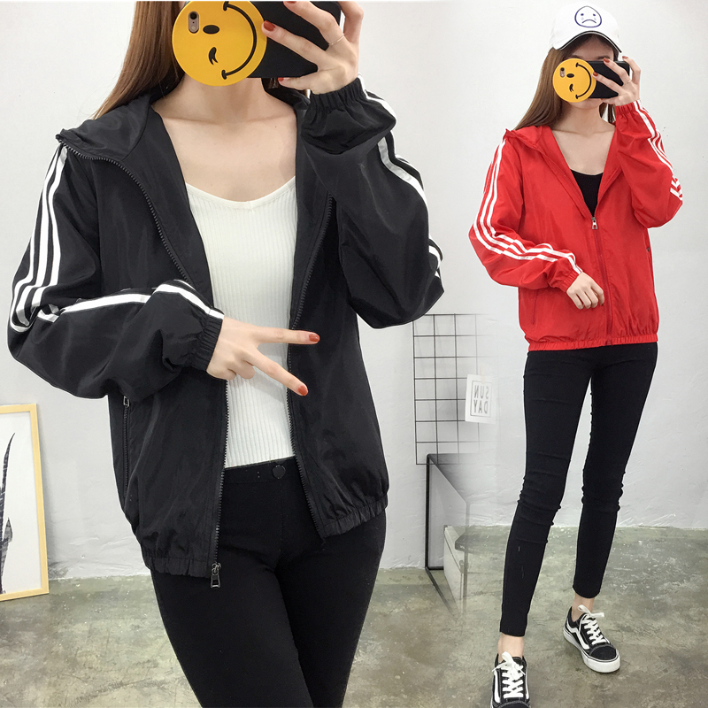 外套女春秋新款韩版宽松休闲学生连帽薄款情侣装港风短款夹克