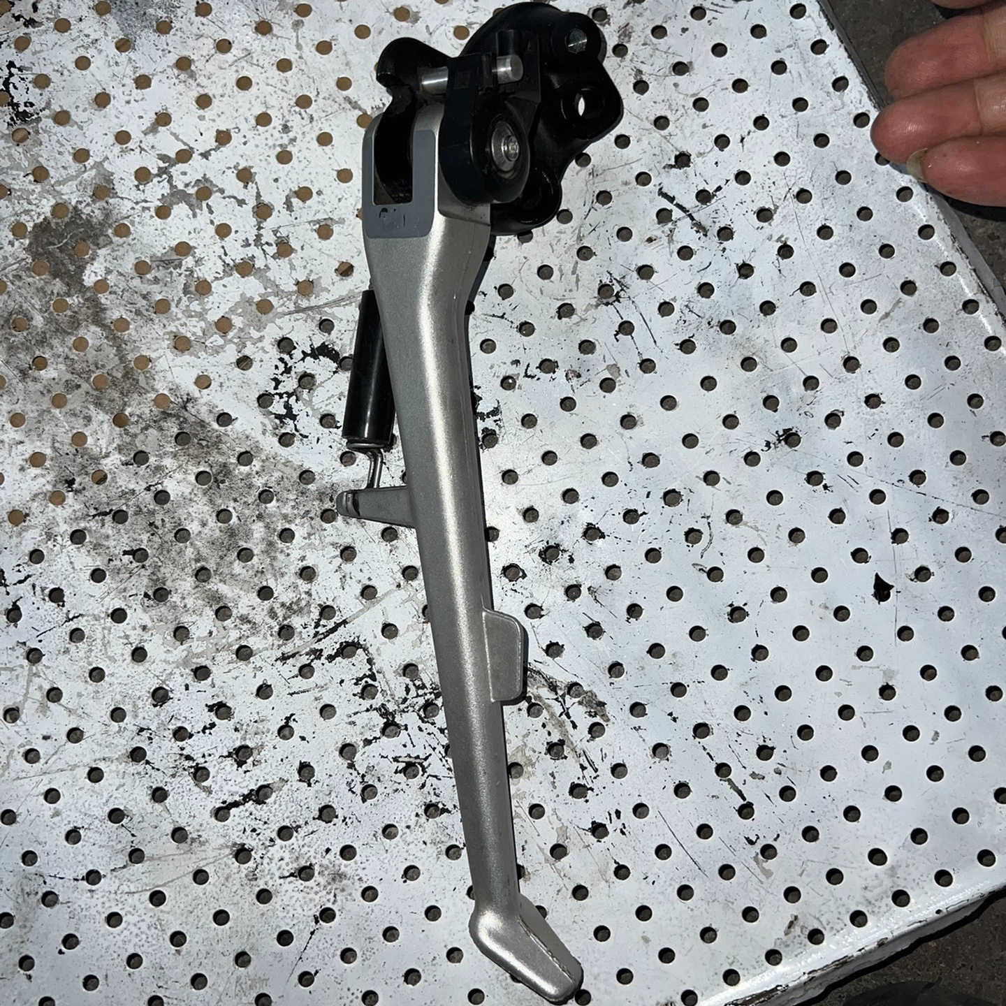 宝马新款S1000RR 边撑总成，二手拆车，无损无修