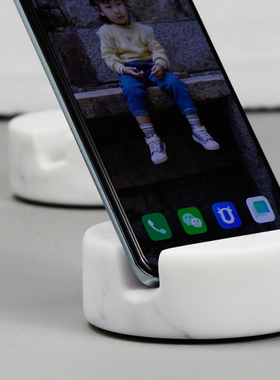 北欧简约大理石白色圆形手机支架桌面方形平板ipad床头高颜值摆件