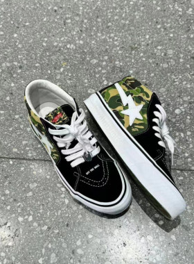 BAPEVANS合作款板鞋迷彩鞋身